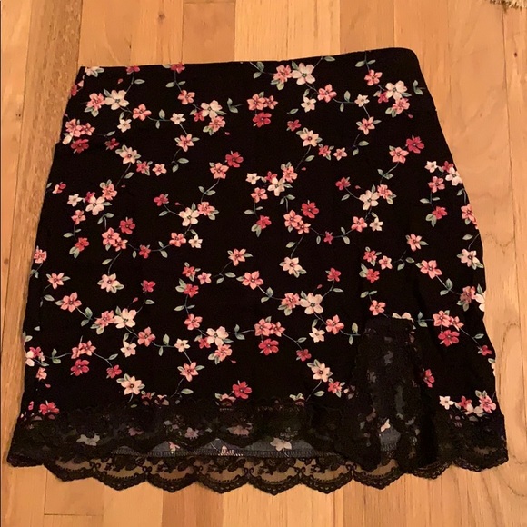 La Hearts Dresses & Skirts - Floral skirt